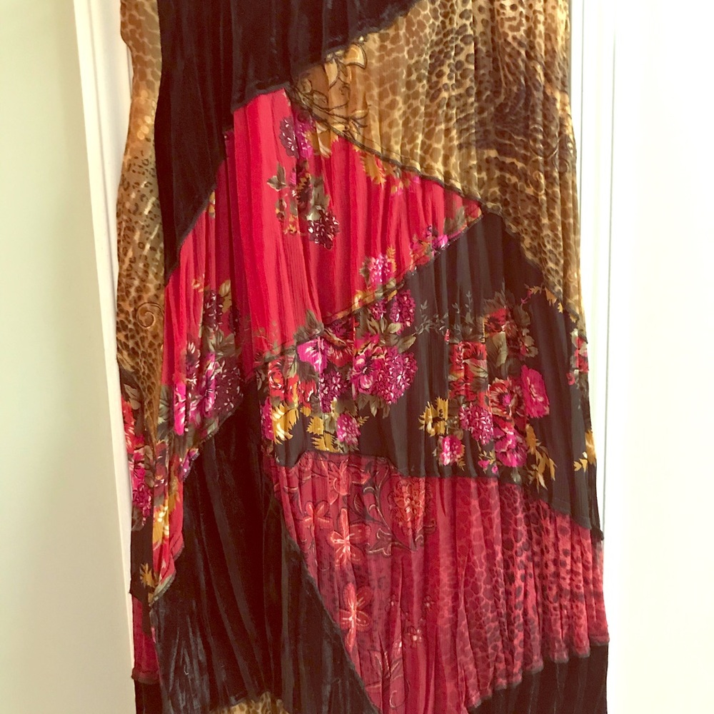 Animal print patterned skirt
